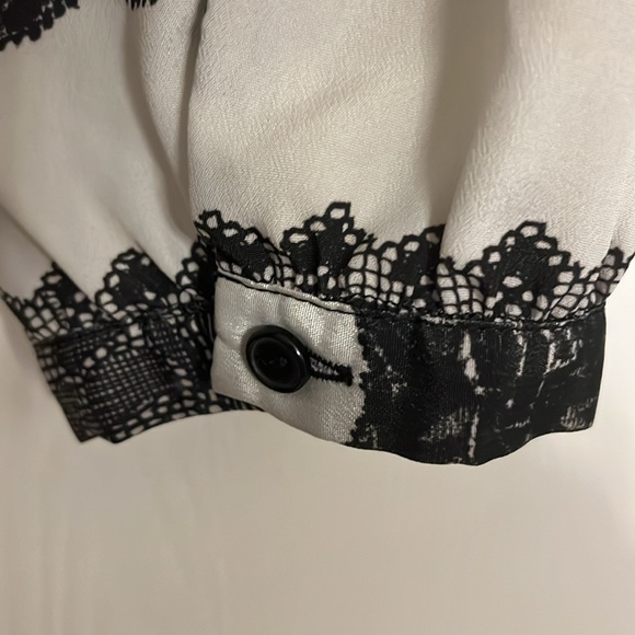 Kardashian collection;vintage black/white pattern shirt;size XL; Great condition - Picture 5 of 6